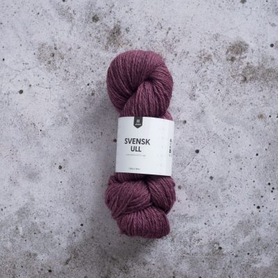 järbö svensk ull 3 tr 100 g heather field 9009 järbö svensk ull 3 tr 100 g heather field 9009