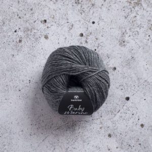 svarta fåret baby merino lava stone grey 25 g 301008