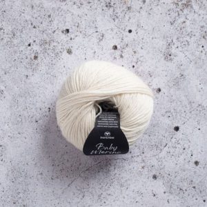 svarta fåret baby merino natural white 25 g 301005