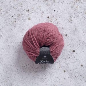 svarta fåret baby merino heather rose 25 g 301048